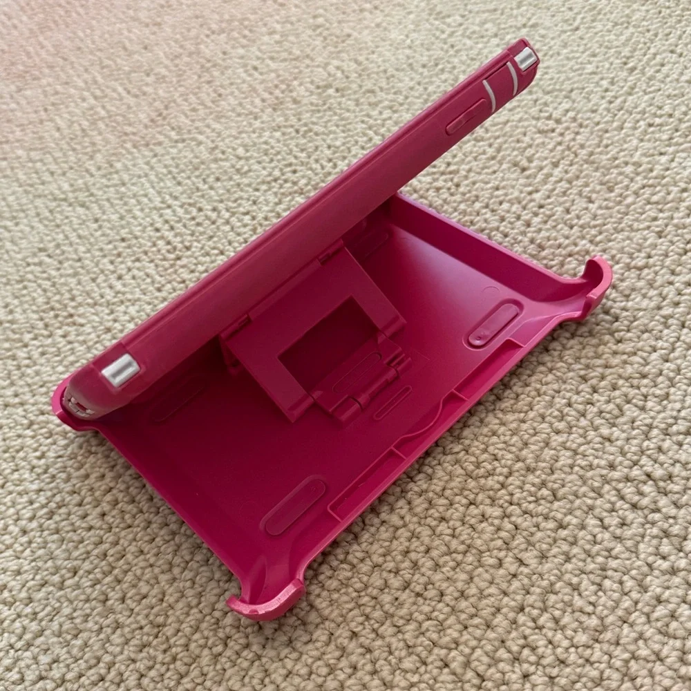 pink ipad mini defender case - otterbox!